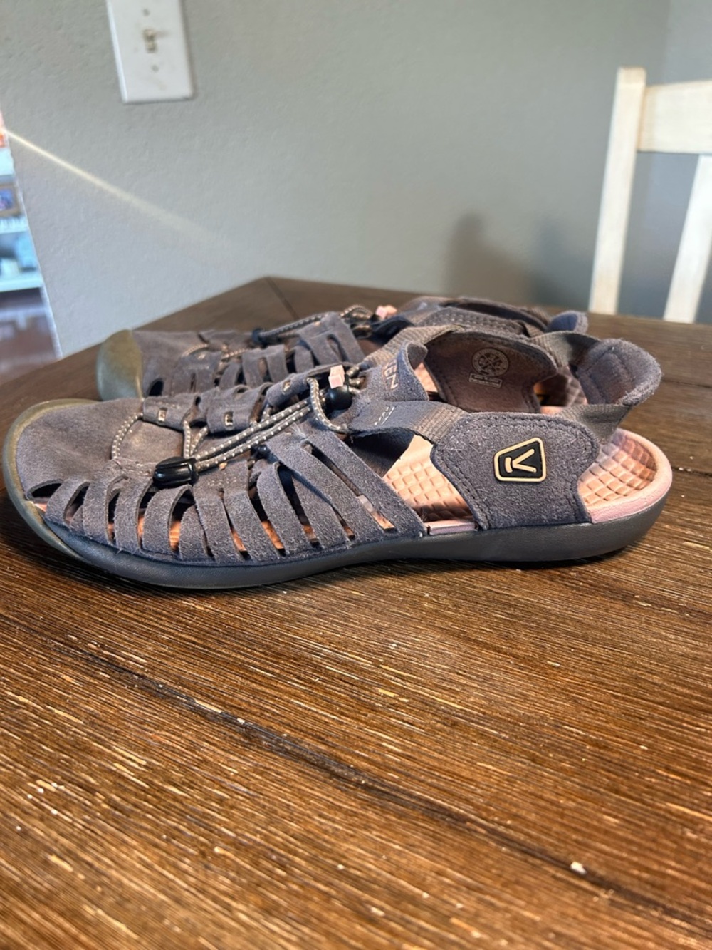 Cypress sandals size 10 - Picture 3 of 11